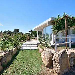 Iside Villa